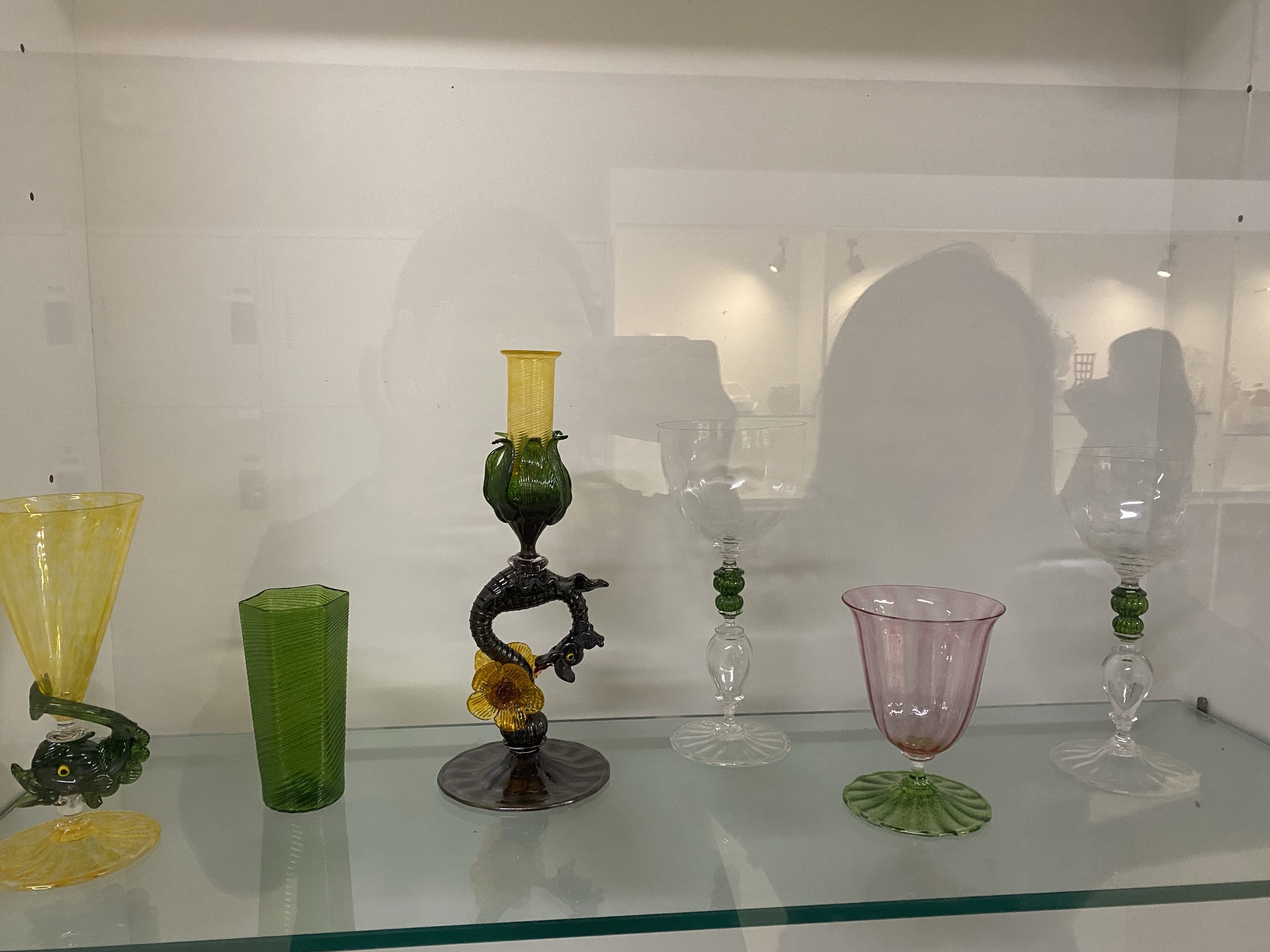 These are some glass goblets made of different colors.<a href='https://www.youtube.com/embed/tgbNymZ7vqY' target='_blank'><p>Project Video Link</p></a>